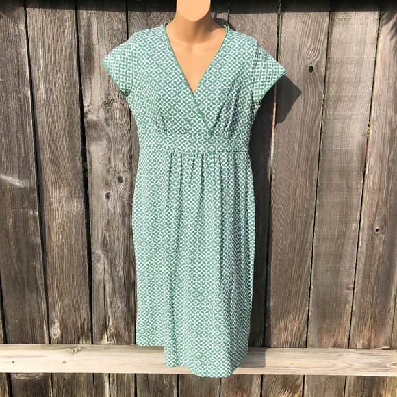 Boden Dresses & Skirts - Boden Jersey Dress Green White Kaleidoscope Sz 8L
